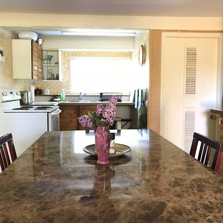 Lake Trail Guesthouse Cumberland エクステリア 写真